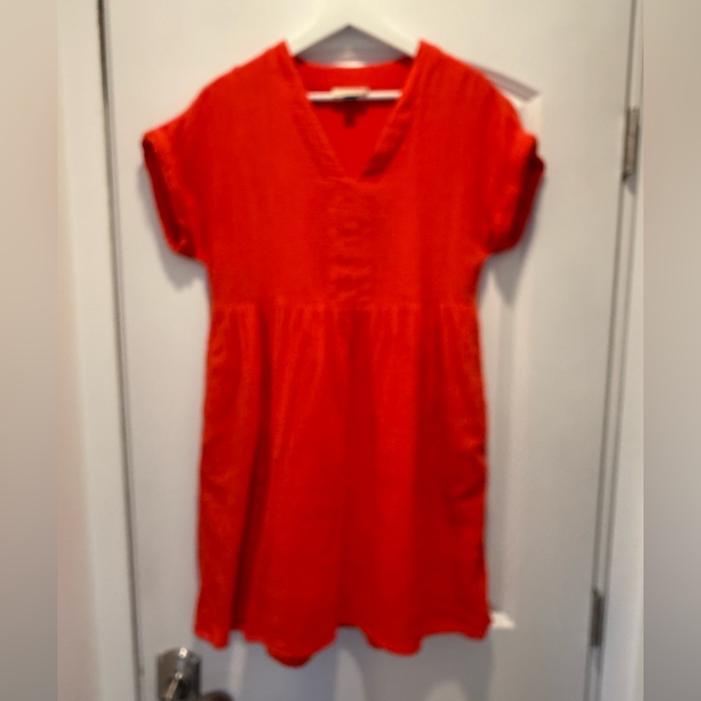 Universal Thread Bright Red V-Neck Top